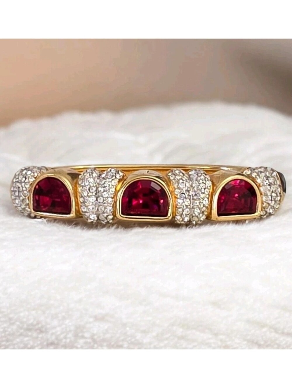 Vintage Signed SAL Swarovski Ruby Red Crystal Goldtone Hinged Bangle Bracelet